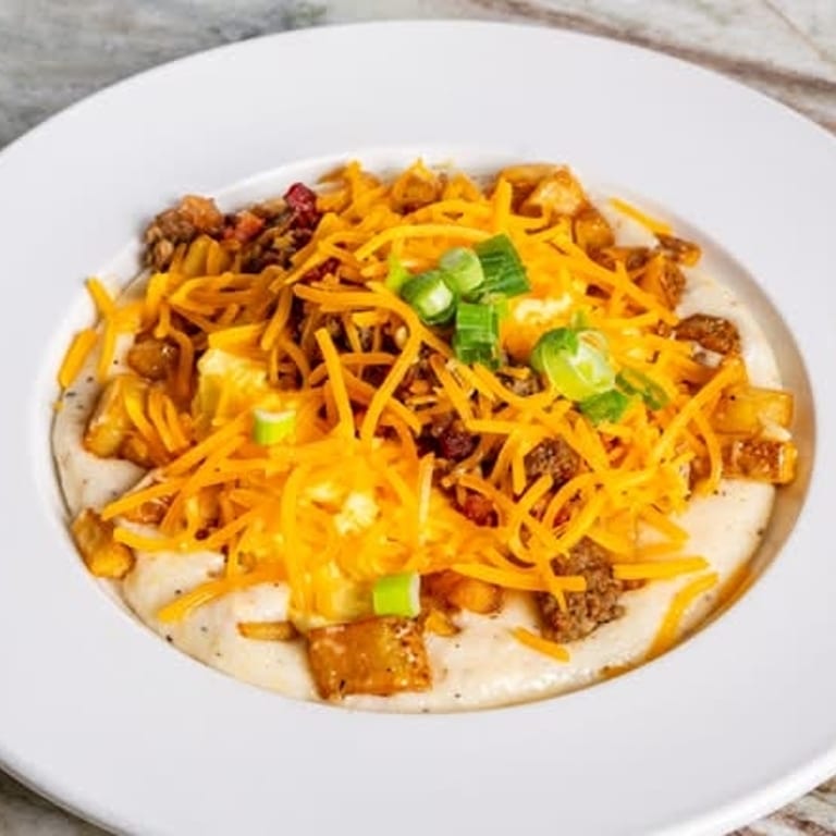 Savor Our Lunch Offerings